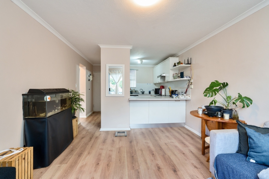 2 Bedroom Property for Sale in Claremont Western Cape